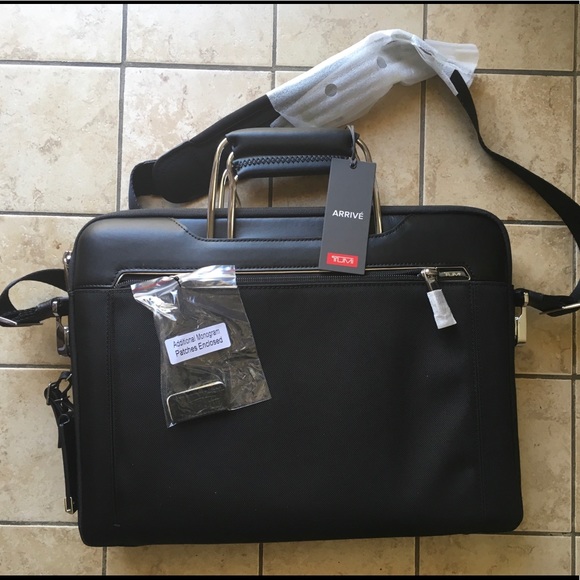 tumi hamilton slim brief